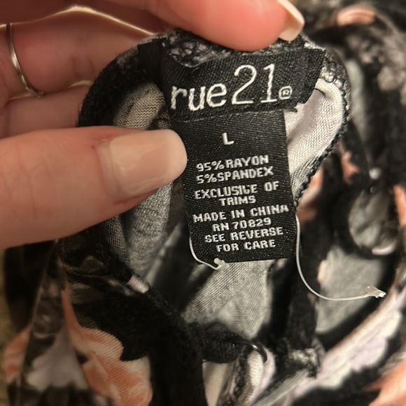 Romper - Picture 2 of 2